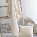 120__essie_throw_ecru