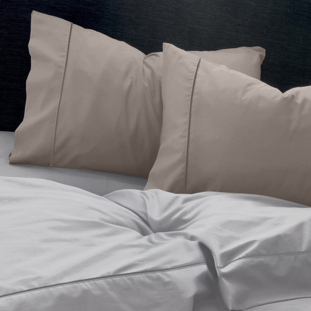 pillow-set-light-grey