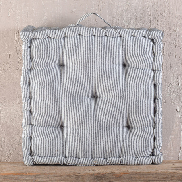 143__kathy_new_pillow_ss253