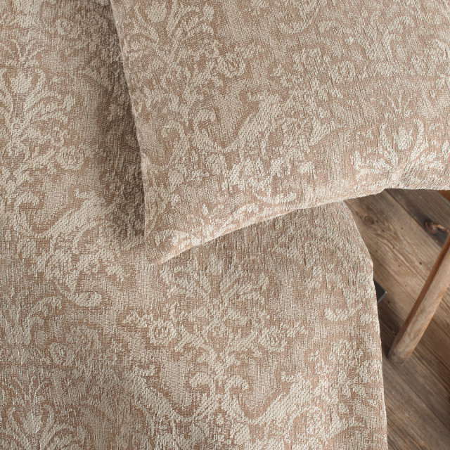 122__bianco_sofa_dtl_brown